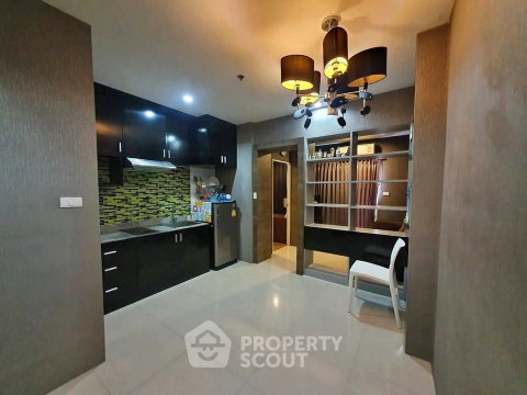 คอนโดชั้น 18 แบบ 1 ห้องนอน Bts Residence สำหรับขาย ใกล้ MRT สวนจตุจักร (ID 3151872)