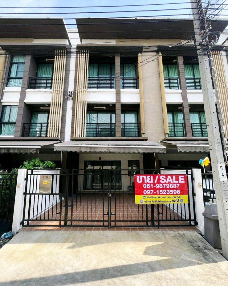 รูป ✨🏡 ขายด่วน! ทาวน์โฮม 3 ชั้น บ้านกลางเมือง กัลปพฤกษ์ พร้อมอยู่ ใกล้สาทร เพียง 3.99 ล้านบาท - รูปที่ 1/16