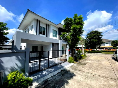 บ้านเดี่ยว โลตัส นอร์ธ ราชพฤกษ์ : 💥ขายด่วน บ้านเดี่ยว/บ้านแฝด  LANCEO CRIB Ratchapruek - Rattanathibet (ซอยท่าอิฐ) ทำเลดี ราคาพิเศษ  ✅เชื่อมต่อถนนราชพฤกษ์ และถนนรัตนาธิเบศร์