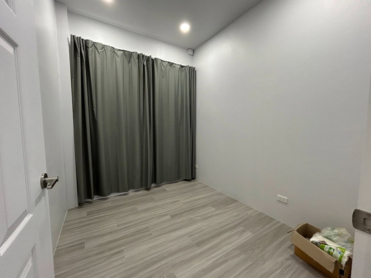 รูป ขายบ้านเดียวอ่างทอง ตรงข้ามโรงเรียนสตรีอ่างทอง เจ้าของขายเอง ต่อรองได้ - รูปที่ 15/16