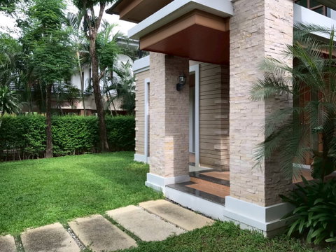 Narasiri พัฒนาการ บ้านเดี่ยวหรู 4 ห้องนอน 350 ตร.ม. พร้อมเข้าอยู่