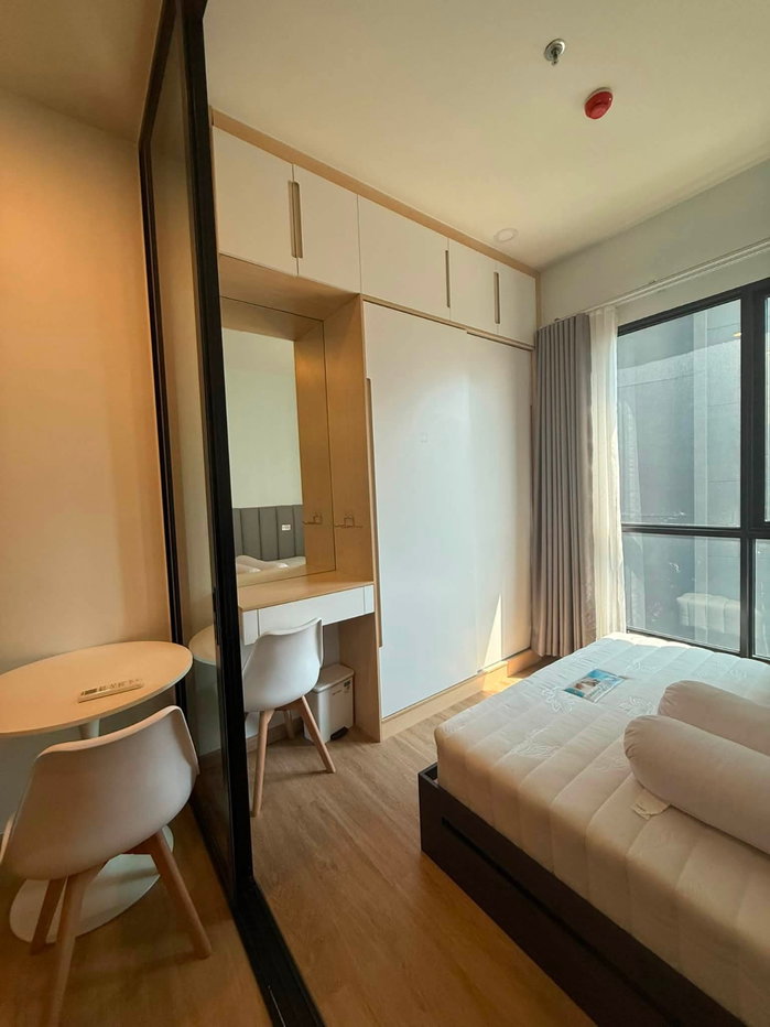 picture Origin Plug & Play Ramintra | For Rent 11,000 THB/Month ✨ Corner Unit | 3-Meter High Ceiling - 2/7