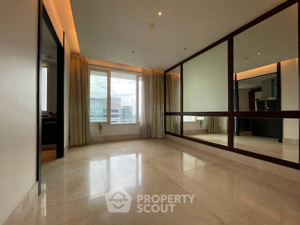 รูป คอนโด 3 ห้องนอน ชั้น 32 พื้นที่ 223 ตร.ม. The Infinity ใกล้ BTS ช่องนนสิ 80 ม. (ID 3153408) - รูปที่ 4/18