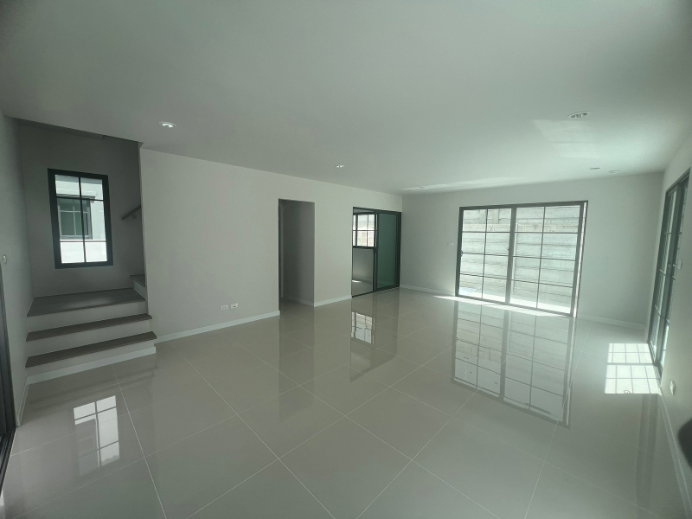 รูป บ้านแฝดขนาดใหญ่ 4 ห้องนอน ดีไซน์ใหม่ Modern Barn house - รูปที่ 5/21