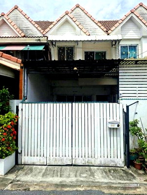 ทาวน์โฮม ถนนสายไหม : ขายด่วน! ทาวน์เฮ้าส์ 2 ชั้น หมู่บ้านรัชธานี 6 (สายไหม 56/2) 2ห้องนอน 2ห้องน้ำ 17ตร.ว. ติดถนน Main ในโครงการ 