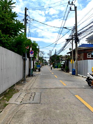 Land for sale Chan Road : LTHC16020 - Land for Sale Sathu Pradit | Near BTS Chong Nonsi | 110 sq.w. | 30 MB 