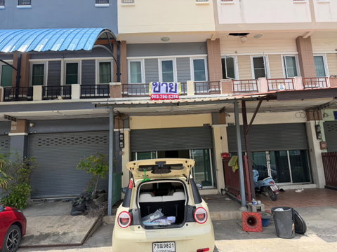 ขายอาคารพาณิชย์ 2 ชั้น ม.สินทวีพุทธสาคร ติดถนน สวย ถูก เหมาะสำหรับค้าขาย สนใจแอตหลน์ครับ@841qqlnr