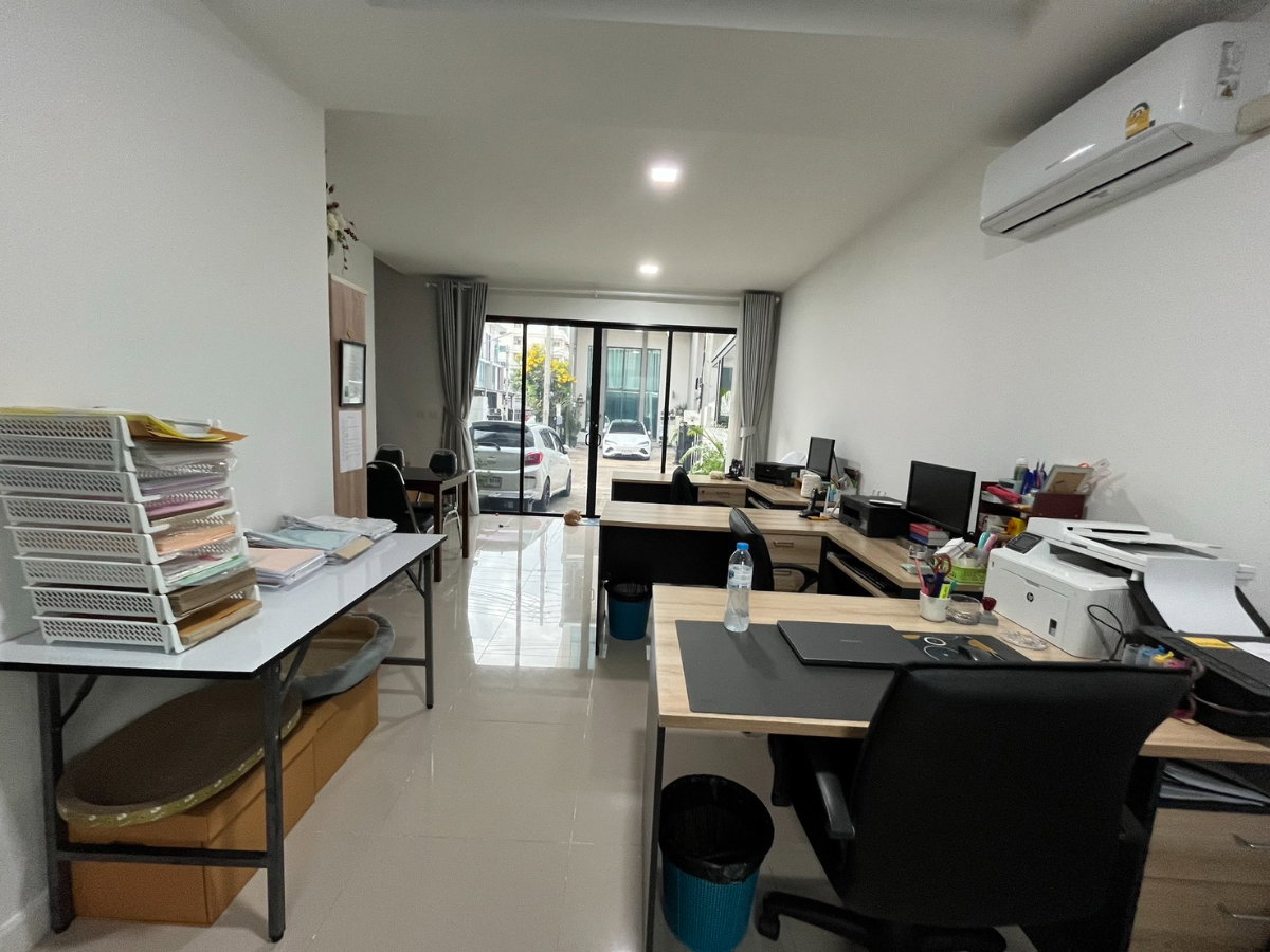 รูป ขายทาวน์โฮม 3 ชั้น   โครงการพาทิโอ พหลโยธิน 92 - รูปที่ 3/10