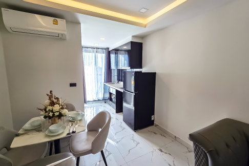 Condo for Sale Arcadia Millennium Tower 1Bed High Floor