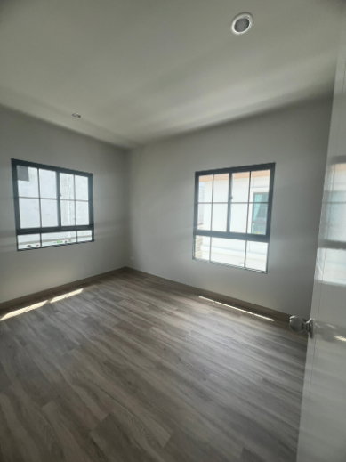 รูป บ้านแฝดขนาดใหญ่ 4 ห้องนอน ดีไซน์ใหม่ Modern Barn house - รูปที่ 13/21