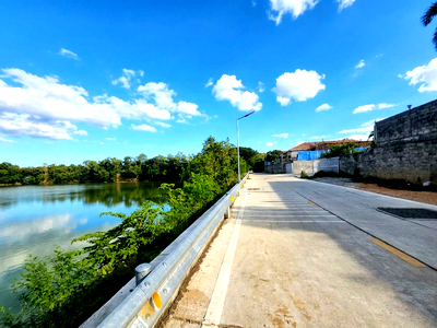 Land for sale Rubberland : Land for Sale Nong Prue East Pattaya 11 Rai Lake and Pond Area