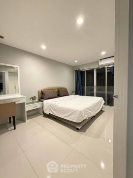 คอนโด 1 ห้องนอน อนุญาตเลี้ยงสัตว์ Wittayu Complex ใกล้ BTS เพลินจิต (ID 2069128)