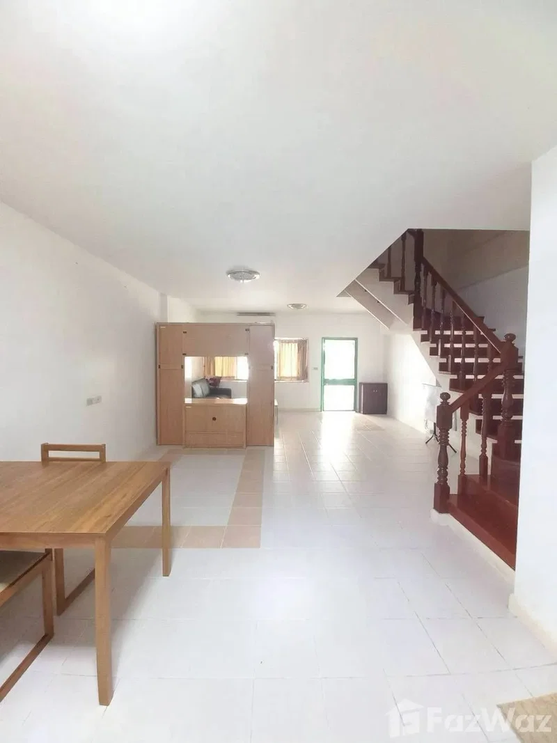 Townhouses for rent : Baan Klang Mueang Rama9 6646392