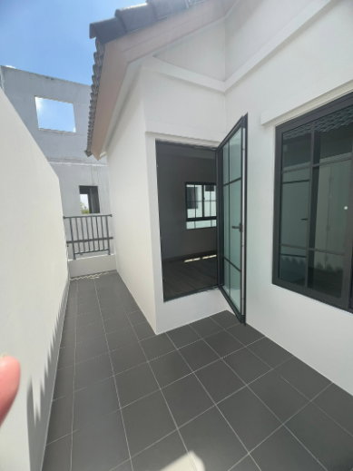 รูป บ้านแฝดขนาดใหญ่ 4 ห้องนอน ดีไซน์ใหม่ Modern Barn house - รูปที่ 16/21