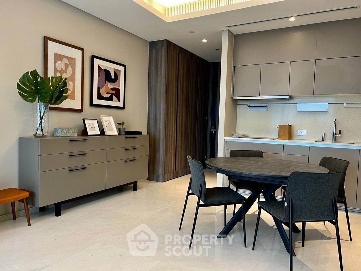 picture Spacious 2-BR 106 Sqm At Sindhorn Tonson, BTS Ratchadamri Area (ID 2011744) - 4/12