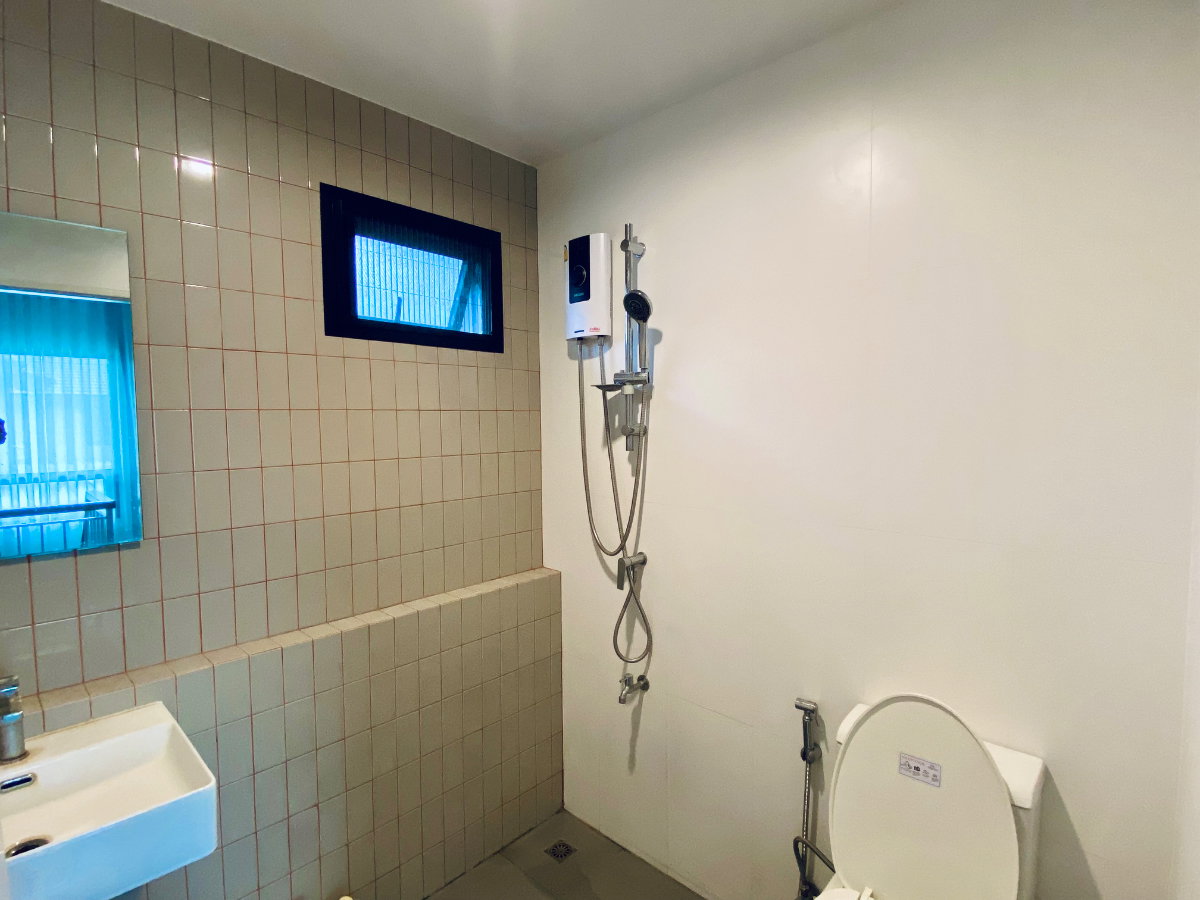 picture House for sale near Rangsit train stations and Bangpoon expressway - 7/16