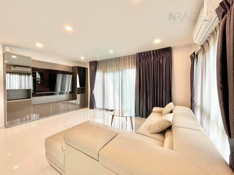 รูป ขายบ้านเดี่ยว โครงการ เซนโทร วิภาวดี 2 ชั้น 4 ห้องนอน 5 ห้องน้ำ - รูปที่ 2/8