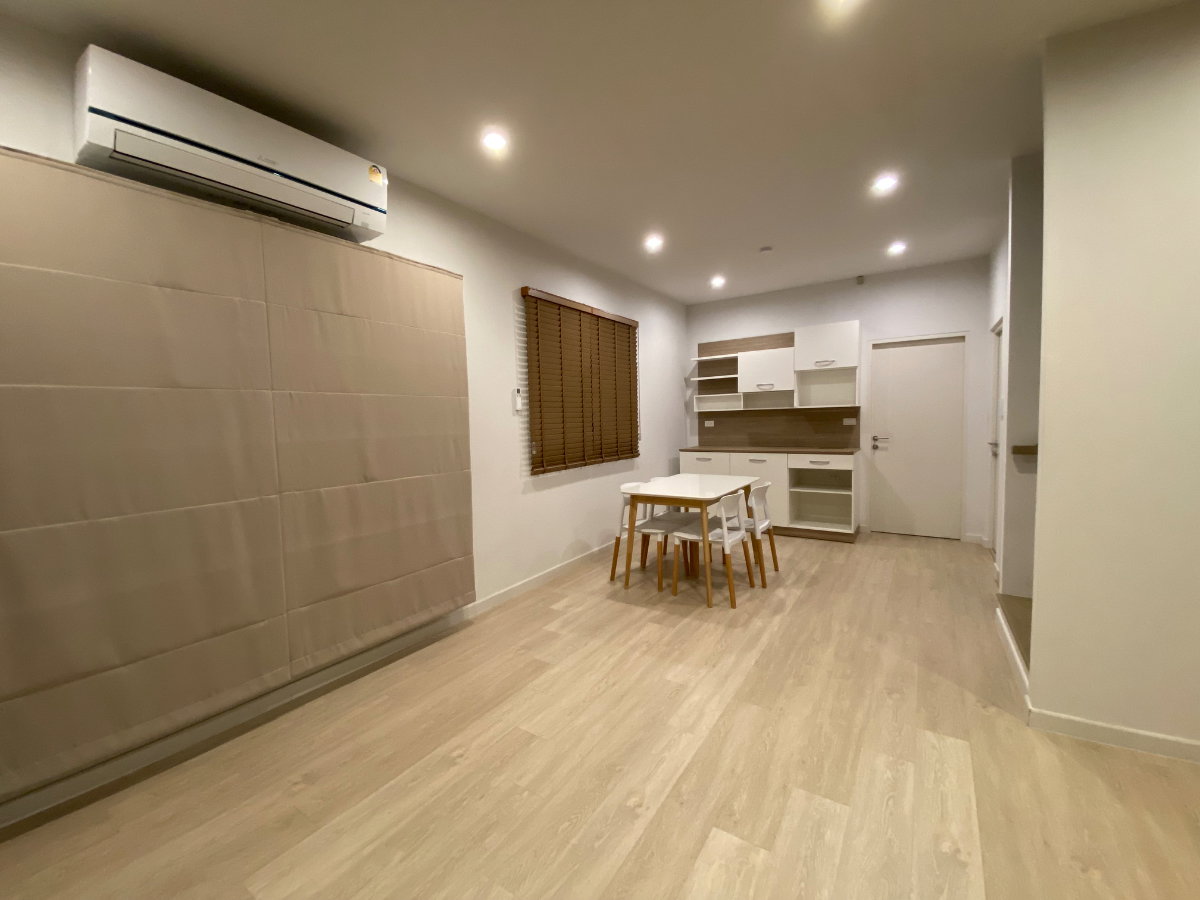 picture House for sale near Rangsit train stations and Bangpoon expressway - 2/16