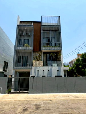 Houses for sale : ✨Sale "Preecha Ram3, Ramkhamhaeng-Pattanakarn" ✨LineID: @Propvel (with @ in front)✨
