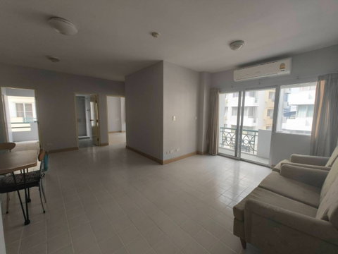 S0011 For sale Baan Suan Lasalle 2 bedroom 59.9 sq.m. 4th floor, Building 5 close to the main road_Call 0949142893