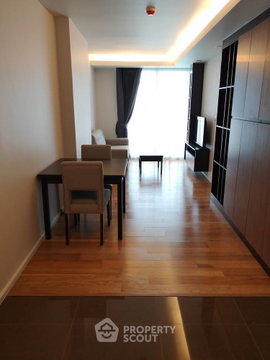 คอนโดหนึ่งห้องนอน Focus Ploenchit ใกล้ BTS นานา (ID 386865)