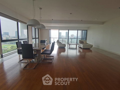 Spacious 2-BR 250 Sqm | Polo Park Condominium | MRT Lumphini (ID 511972)