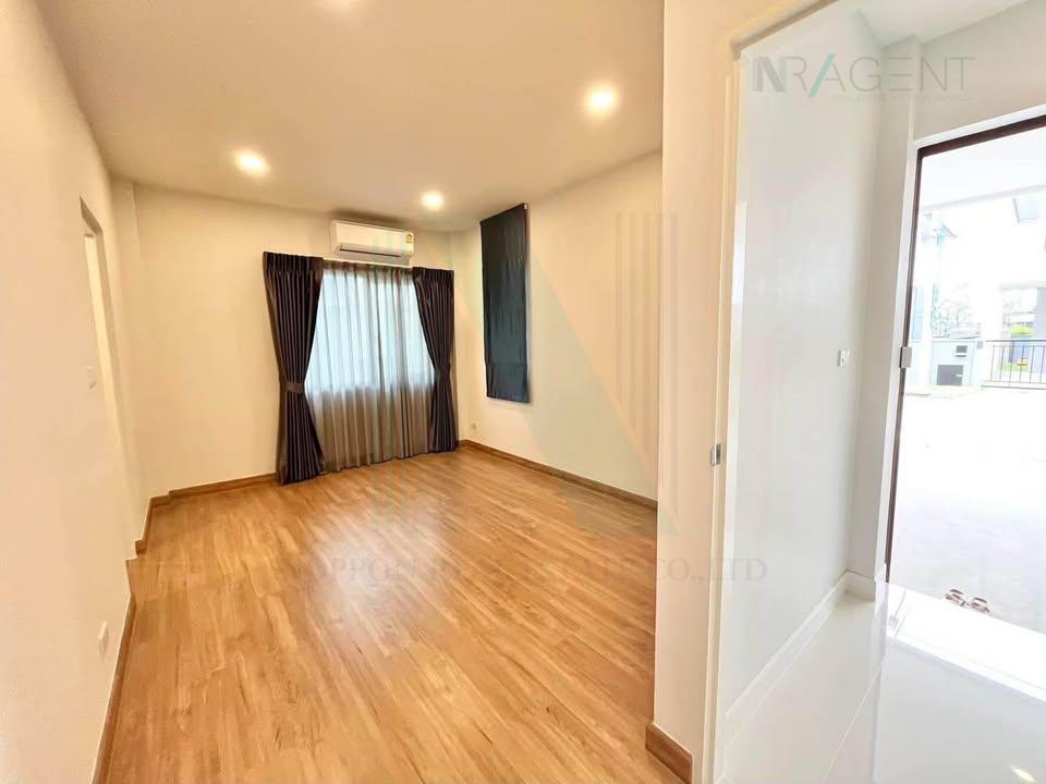 รูป ขายบ้านเดี่ยว โครงการ เซนโทร วิภาวดี 2 ชั้น 4 ห้องนอน 5 ห้องน้ำ - รูปที่ 8/8