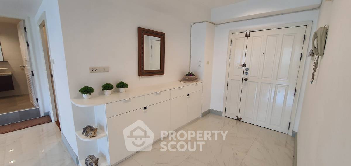 picture 3-BR 140 Sqm At Royal Castle Sukhumvit Near BTS Phrom Phong (ID 886656) - 8/19