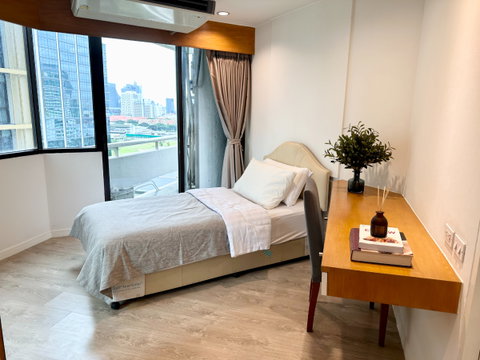 ให้เช่า Royal Place 1 ราคา 27,000 บาท [MKr260756]
