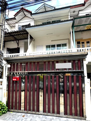 ขายทาวน์โฮม : ขายทาวน์เฮ้าส์ 3 ชั้น หมู่บ้านสินทวีสวนธน 1 ซอยประชาอุทิศ 44 ทำเลดี เดินทางสะดวก