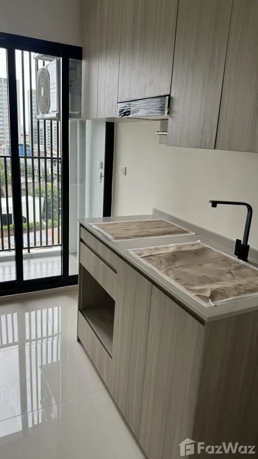 picture 1 Bedroom 6648793 - 3/8