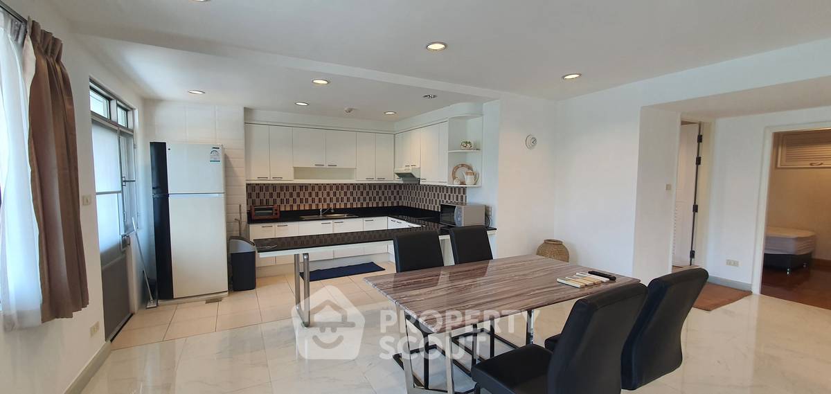 picture 3-BR 140 Sqm At Royal Castle Sukhumvit Near BTS Phrom Phong (ID 886656) - 7/19