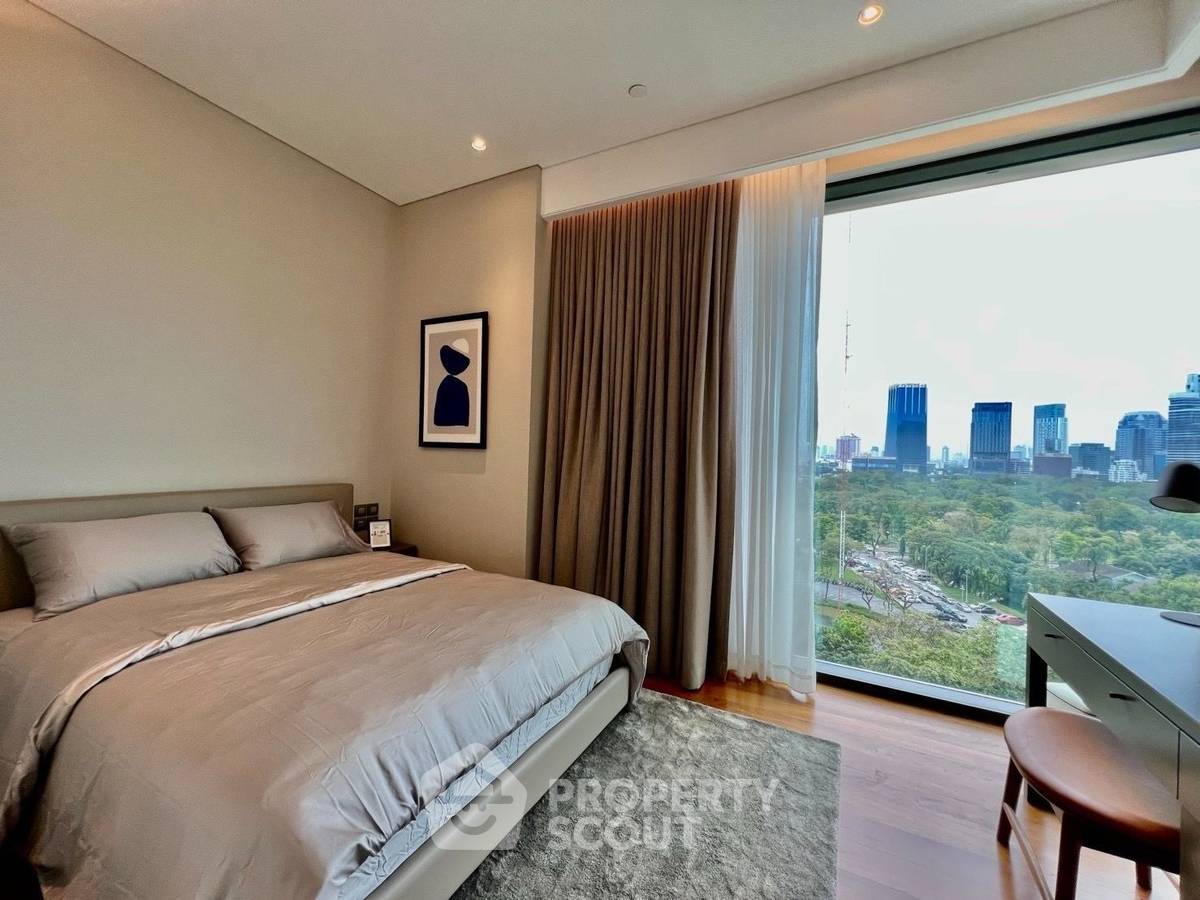 picture Spacious 2-BR 106 Sqm At Sindhorn Tonson, BTS Ratchadamri Area (ID 2011744) - 8/12
