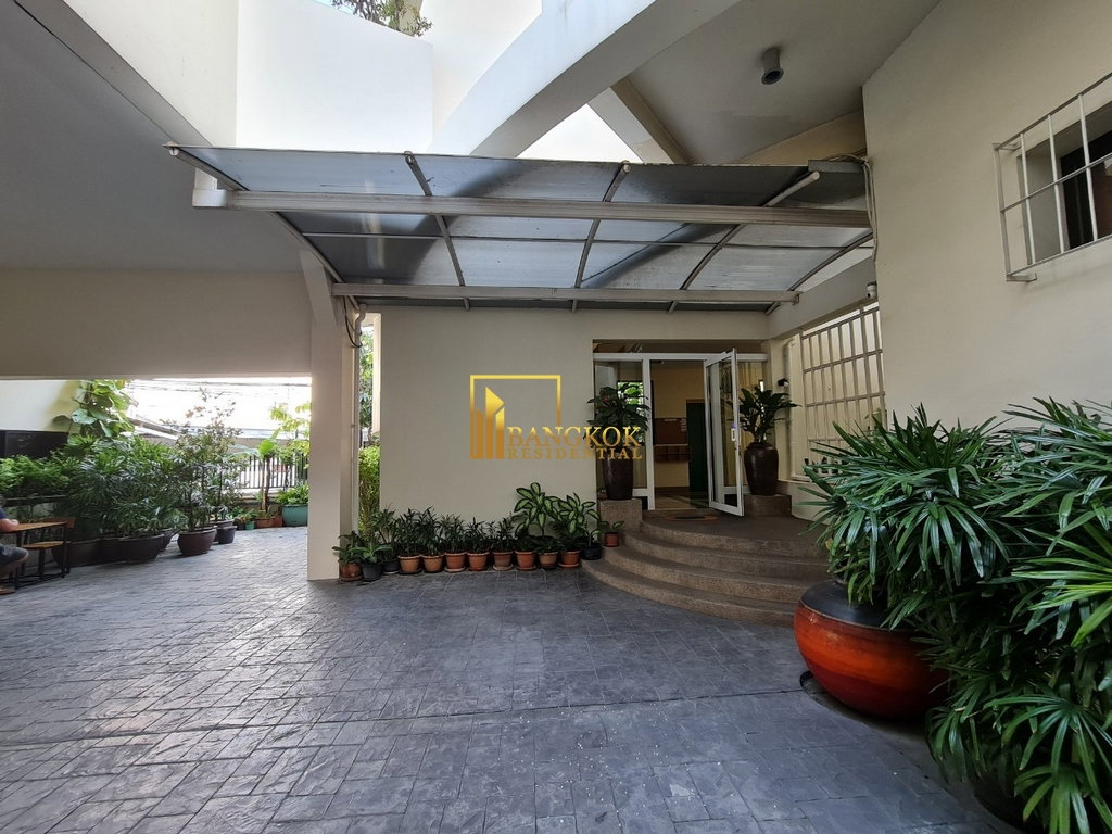 รูป Elegant 3 Bedroom Apartment in Sathorn - BR0110AP - รูปที่ 31/31