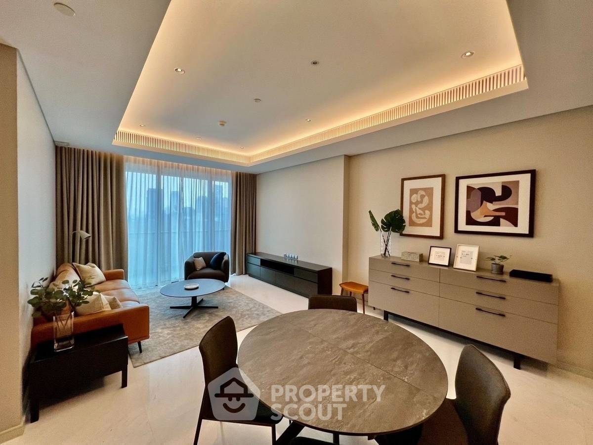 picture Spacious 2-BR 106 Sqm At Sindhorn Tonson, BTS Ratchadamri Area (ID 2011744) - 3/12