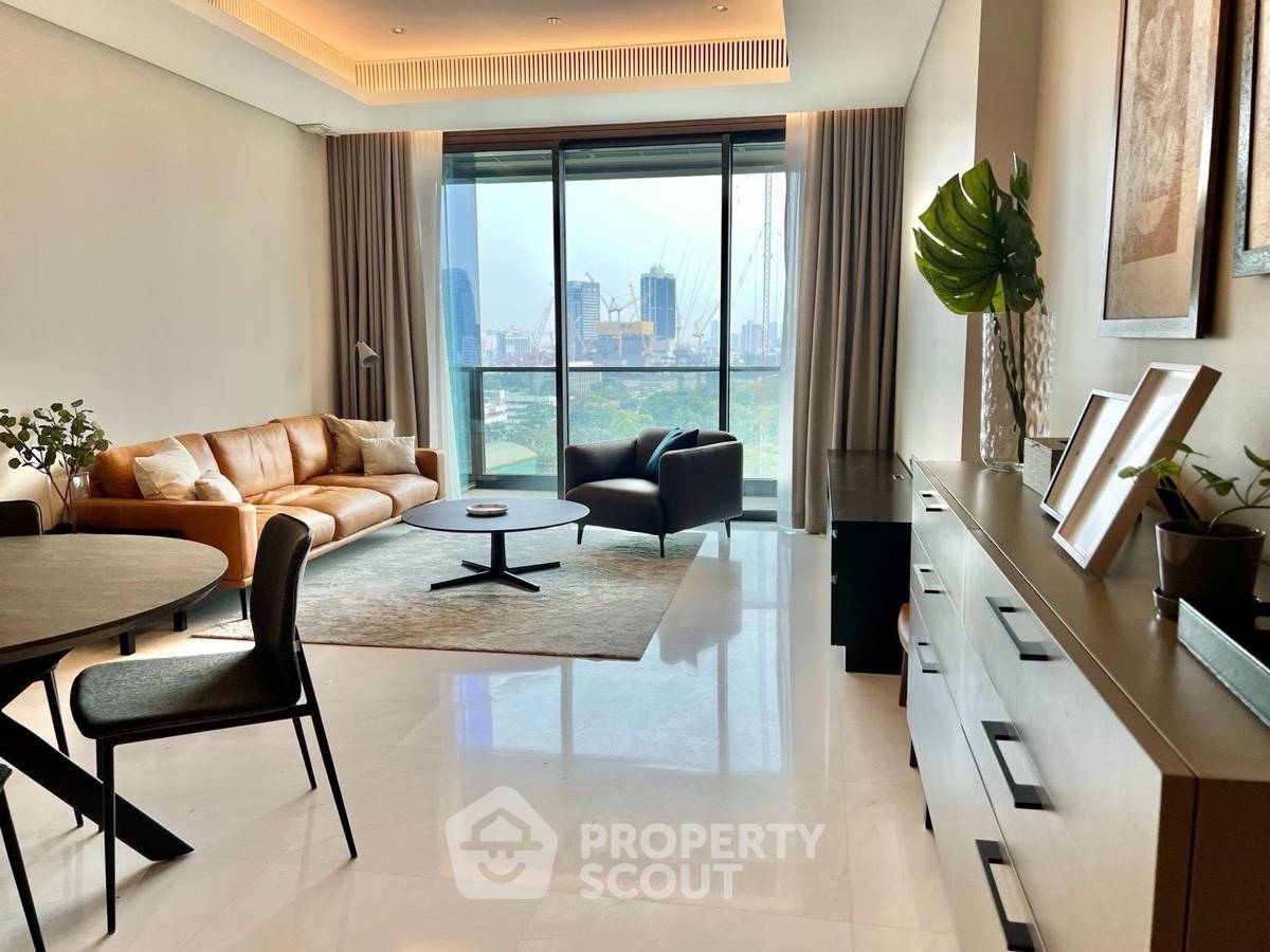 picture Spacious 2-BR 106 Sqm At Sindhorn Tonson, BTS Ratchadamri Area (ID 2011744) - 2/12