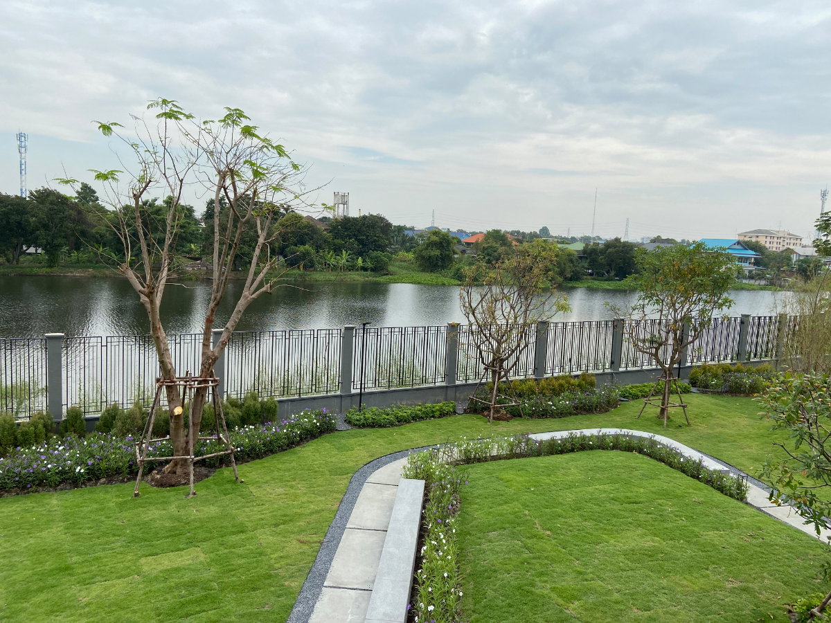 picture House for sale near Rangsit train stations and Bangpoon expressway - 12/16