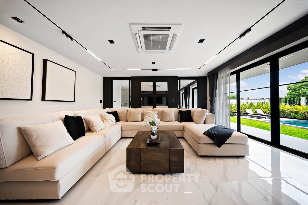 รูป วิลล่า 6 ห้องนอนกว้างขวาง ใกล้อ่างเก็บน้ำมาบประชัน บางละมุง (ID 3157384) - รูปที่ 3/5