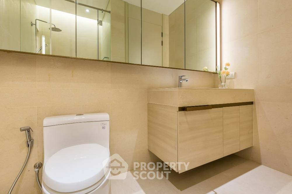 picture 2-BR 126 Sqm Condo At Baan Sindhorn, 400m to BTS Ratchadamri (ID 1864134) - 37/48
