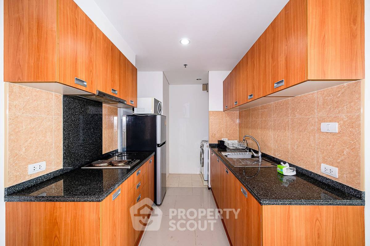 รูป 1 ห้องนอน ชั้น 37 Villa Sathorn ห่าง BTS กรุงธนบุรี 100 ม. (ID 890121) - รูปที่ 2/14