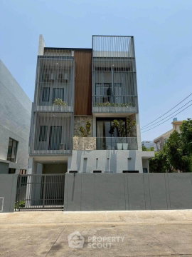 ทาวน์เฮ้าส์ 4 ห้องนอน ขนาด 400 ตร.ม. Preecha Beyond Ramkhamhaeng - Krungthepkreetha (ID 2927857)