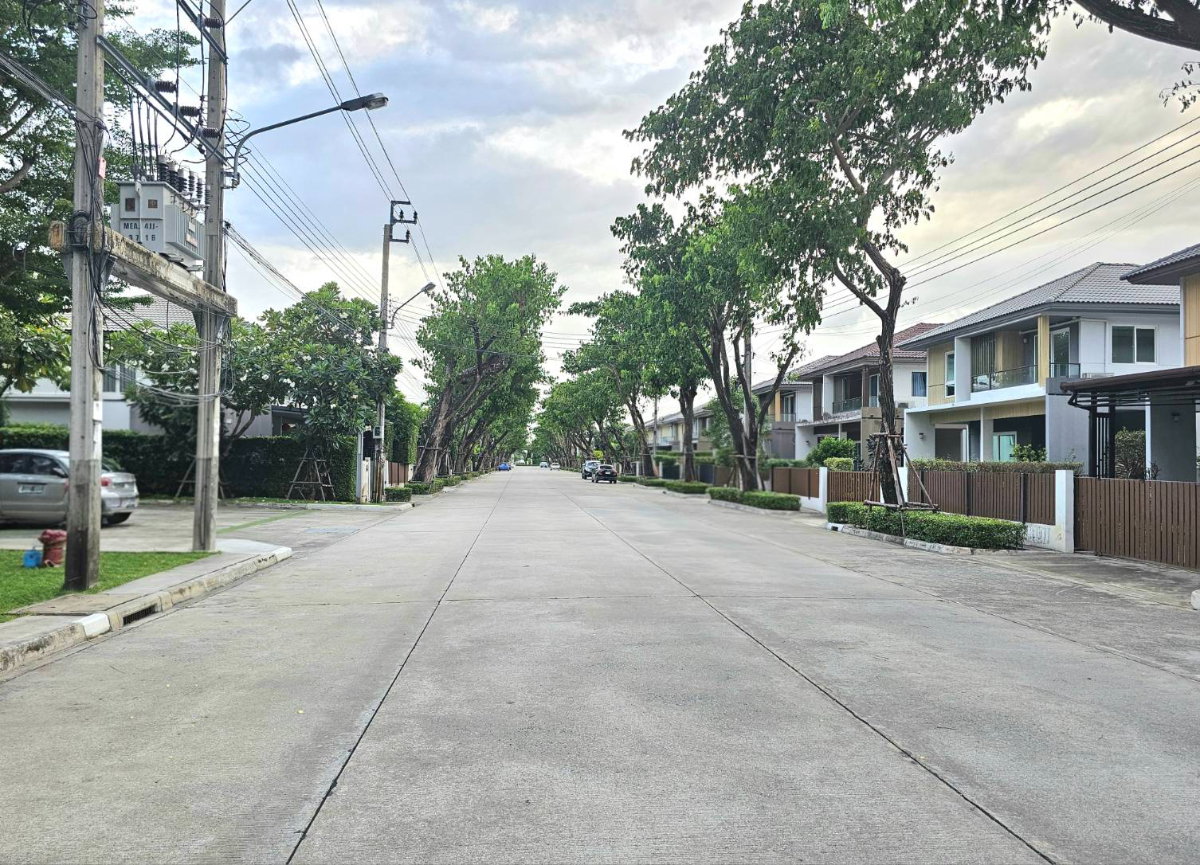 รูป บ้านเดี่ยวขาย | หมู่บ้านพฤกษ์ลดา สุวรรณภูมิ 💰 ราคาขายเพียง 6,600,000 บาท - รูปที่ 3/12