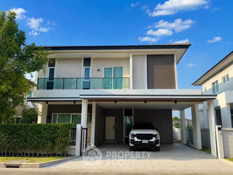 Houses for rent : 4-BR House At Centro Rama 9-Krungthep Kreetha, Lat Krabang (ID 3156324)