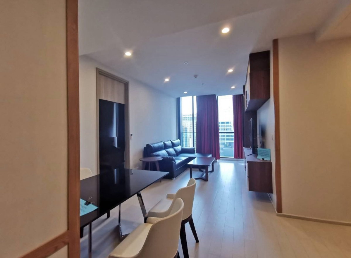 picture Noble                          Ploenchit  - 3/15