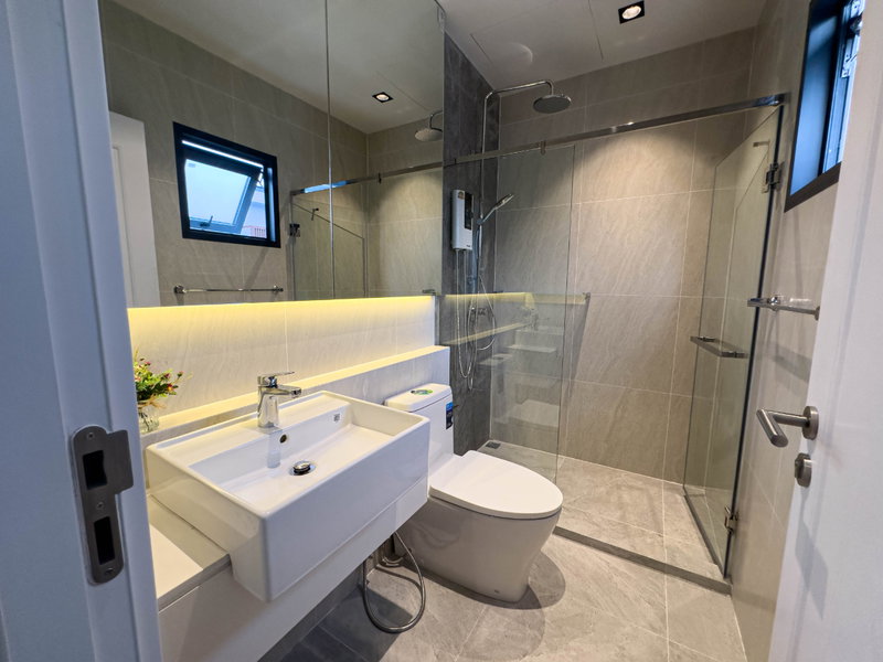 Houses for rent : 🏡 **Brand New Luxury House for Rent | 89 Residence Ratchada – Rama 9**