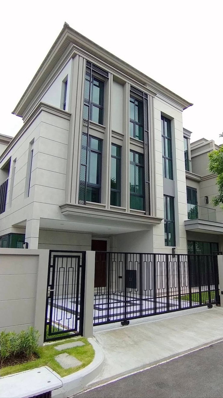บ้านแฝดหรูให้เช่า Srinakarin–Bangna ใกล้ Mega Bangna  | Central Bangna 4 ห้องนอน เฟอร์ครบ รับต่างชาติ