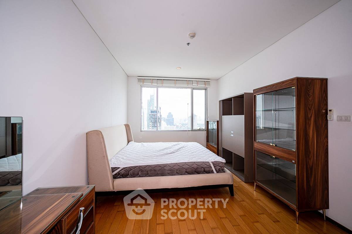 รูป 1 ห้องนอน ชั้น 37 Villa Sathorn ห่าง BTS กรุงธนบุรี 100 ม. (ID 890121) - รูปที่ 7/14