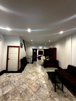 Townhouses for rent Thonburi Vocational College : Home for Rent fully furnished near Central Pinklao