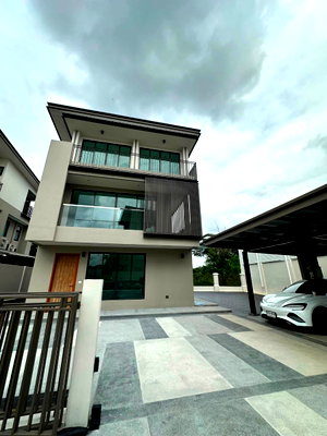 ขายบ้านเดี่ยว : P0831/[ขายอย่างเดียว] บ้านเดี่ยวหรู 3 ชั้น เอคิว อาร์เบอร์ สวนหลวง ร.9 – พัฒนาการ (AQ Arbor Suanluang Rama 9