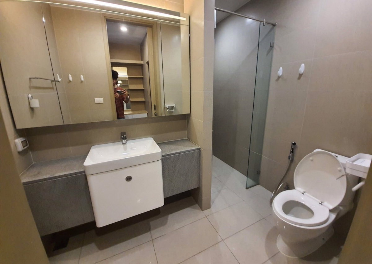 picture Noble                          Ploenchit  - 6/15